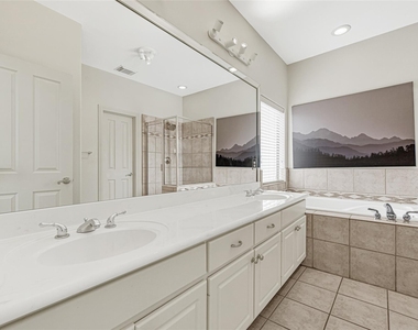 2414 Calumet Street - Photo Thumbnail 21
