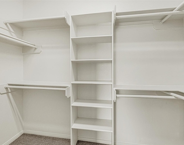 2414 Calumet Street - Photo Thumbnail 22