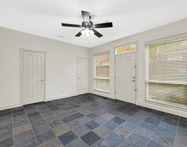 2414 Calumet Street - Photo Thumbnail 5