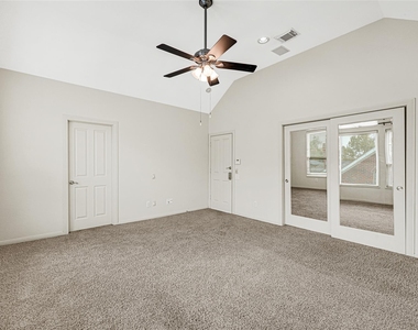 2414 Calumet Street - Photo Thumbnail 19