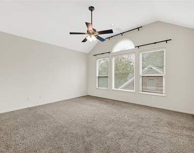 2414 Calumet Street - Photo Thumbnail 18