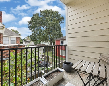 2414 Calumet Street - Photo Thumbnail 17