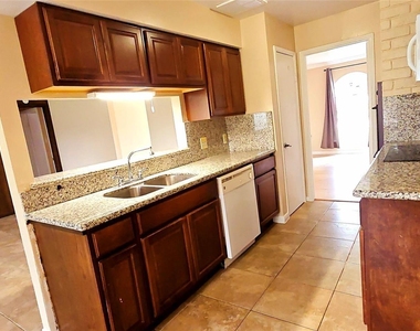 6719 Mccullum Road - Photo Thumbnail 7