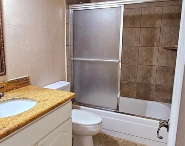 6719 Mccullum Road - Photo Thumbnail 16