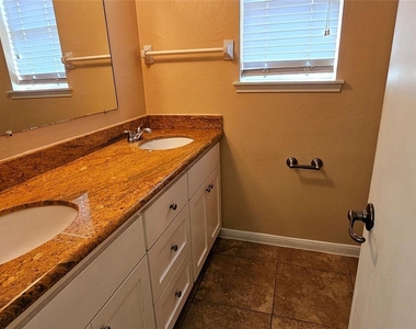6719 Mccullum Road - Photo Thumbnail 19