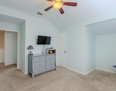 20922 Clovermeadow - Photo Thumbnail 22