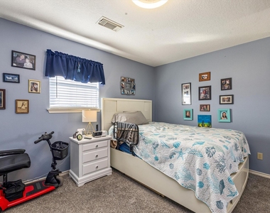 601 Wave Court - Photo Thumbnail 28