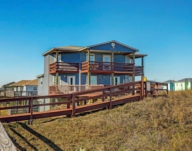 601 Wave Court - Photo Thumbnail 1