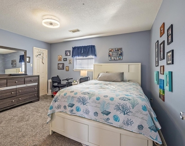 601 Wave Court - Photo Thumbnail 27
