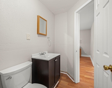 303 Linwood Street - Photo Thumbnail 14