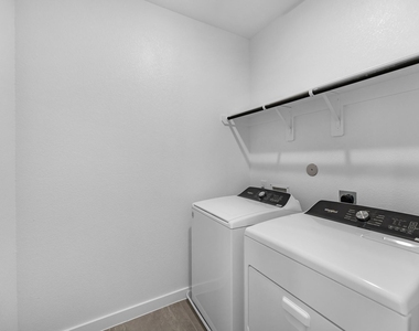 1514 Blue Acer Drive - Photo Thumbnail 17