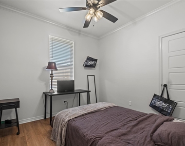 3067 Royal Garden Road - Photo Thumbnail 9