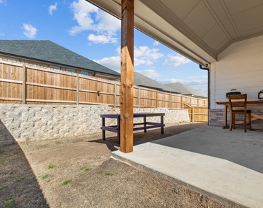 3067 Royal Garden Road - Photo Thumbnail 16