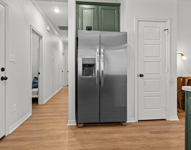 3067 Royal Garden Road - Photo Thumbnail 8