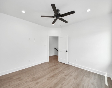 5029 Broom Street - Photo Thumbnail 27