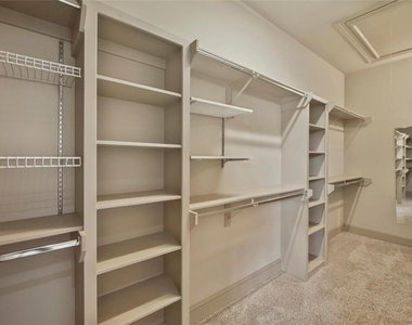 2816 Leeland Street - Photo Thumbnail 14