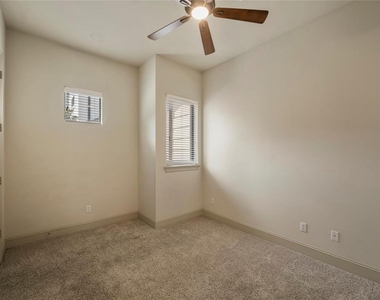 2816 Leeland Street - Photo Thumbnail 13