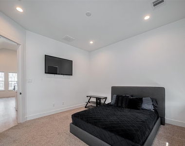 2518 Terry Street - Photo Thumbnail 10