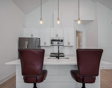2518 Terry Street - Photo Thumbnail 4