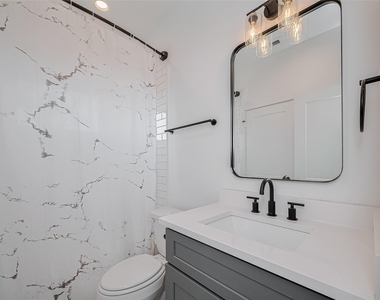 2518 Terry Street - Photo Thumbnail 8