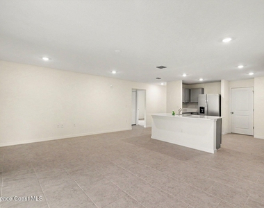 436 Wimpole Lane Sw - Photo Thumbnail 2