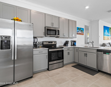 9713 Alister Drive - Photo Thumbnail 3