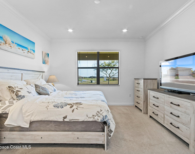 9713 Alister Drive - Photo Thumbnail 8