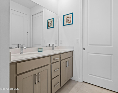 9713 Alister Drive - Photo Thumbnail 11