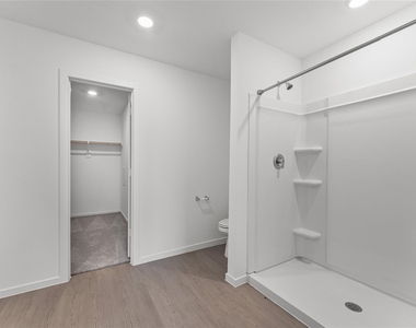 6406 Breakaway Grove Drive - Photo Thumbnail 6