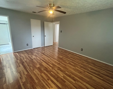 12806 Fern Forest Drive - Photo Thumbnail 11