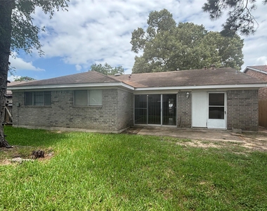 12806 Fern Forest Drive - Photo Thumbnail 20