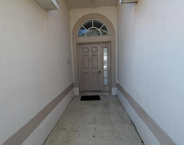 1049 Macon Drive - Photo Thumbnail 1