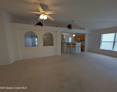 1049 Macon Drive - Photo Thumbnail 5