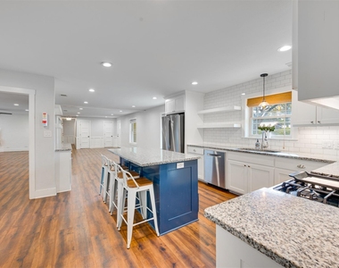 215 Perryman Road - Photo Thumbnail 14