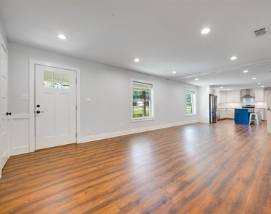 215 Perryman Road - Photo Thumbnail 6