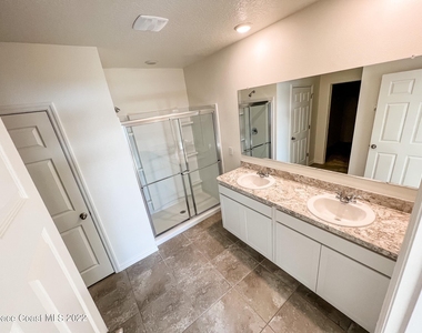 3722 Coachman Lane Se - Photo Thumbnail 4