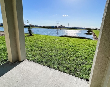 3722 Coachman Lane Se - Photo Thumbnail 9