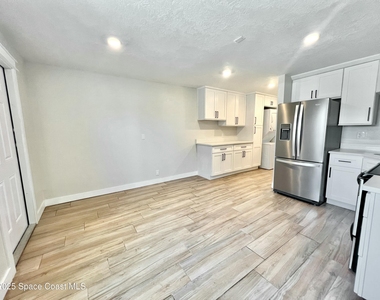 457 S Orlando Avenue - Photo Thumbnail 5