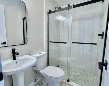 457 S Orlando Avenue - Photo Thumbnail 4