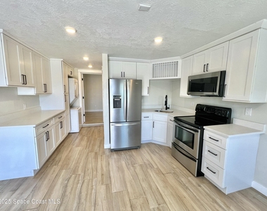 457 S Orlando Avenue - Photo Thumbnail 2