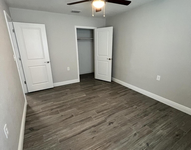 776 Sara Jane Lane - Photo Thumbnail 13