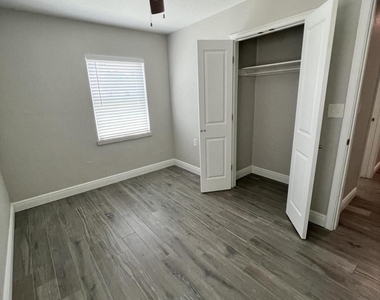 776 Sara Jane Lane - Photo Thumbnail 14