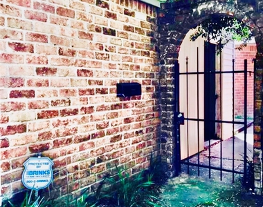 5329 Lost Forest Dr Drive - Photo Thumbnail 1