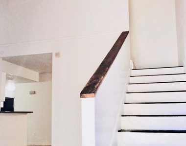 5329 Lost Forest Dr Drive - Photo Thumbnail 7