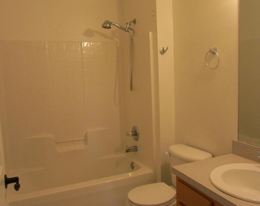 1065 Sedgewood Circle - Photo Thumbnail 19