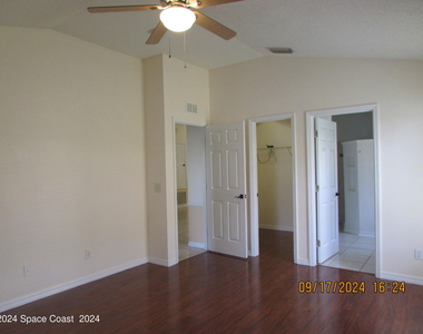 1065 Sedgewood Circle - Photo Thumbnail 30