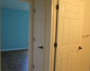 1065 Sedgewood Circle - Photo Thumbnail 20