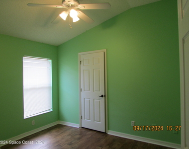 1065 Sedgewood Circle - Photo Thumbnail 15