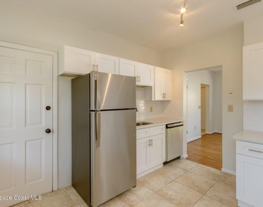 1501 S Shannon Avenue - Photo Thumbnail 10