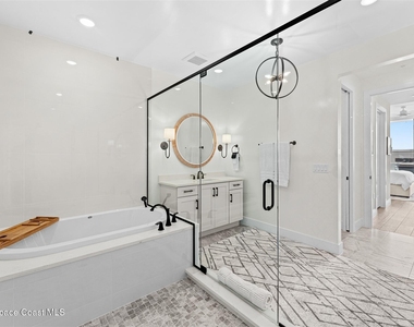 225 Strand Drive - Photo Thumbnail 30